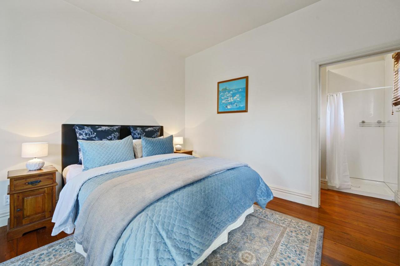 Pendreigh Cottage - Martinborough Holiday Home Eksteriør bilde